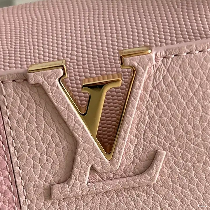 2201YA0013 Bag LV 0608